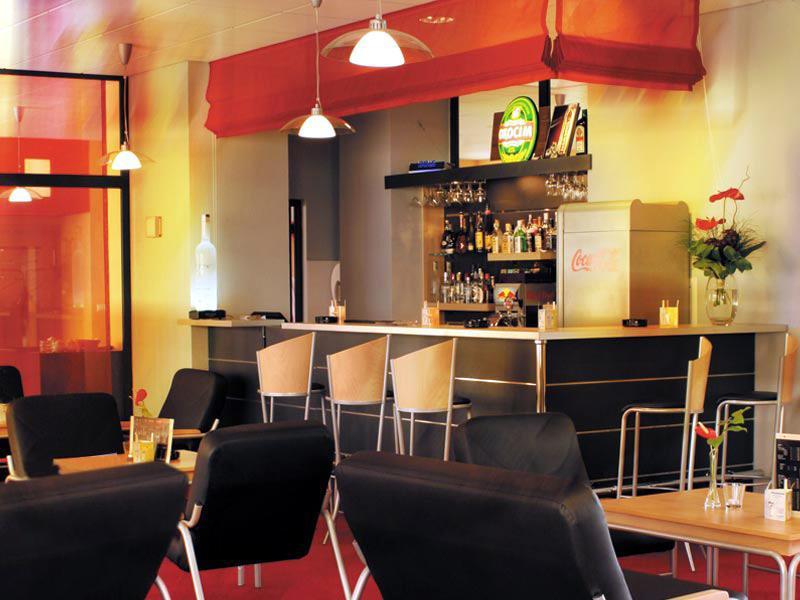 Hotel Lechicka Poznań Restaurant foto